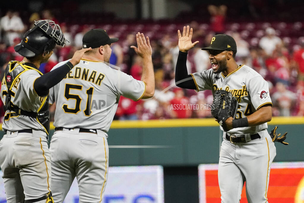 Pirates score two runs in 7th, rally to beat Reds 7-5 - Record Herald