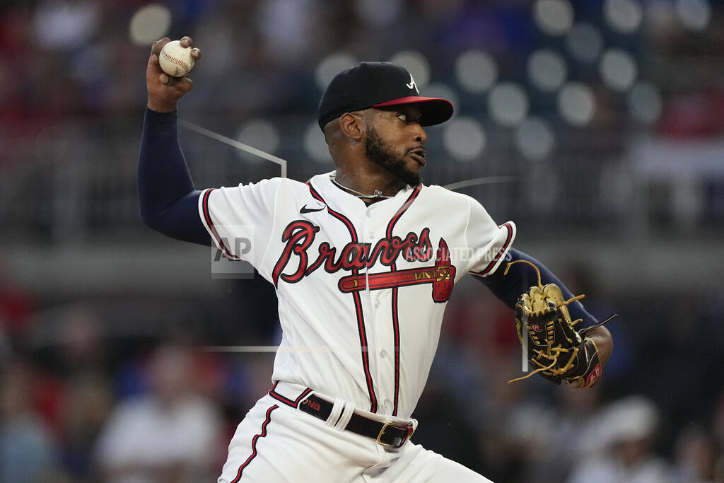 Acuña becomes first 40-70 player as Braves beat Cubs 6-5 in 10 innings