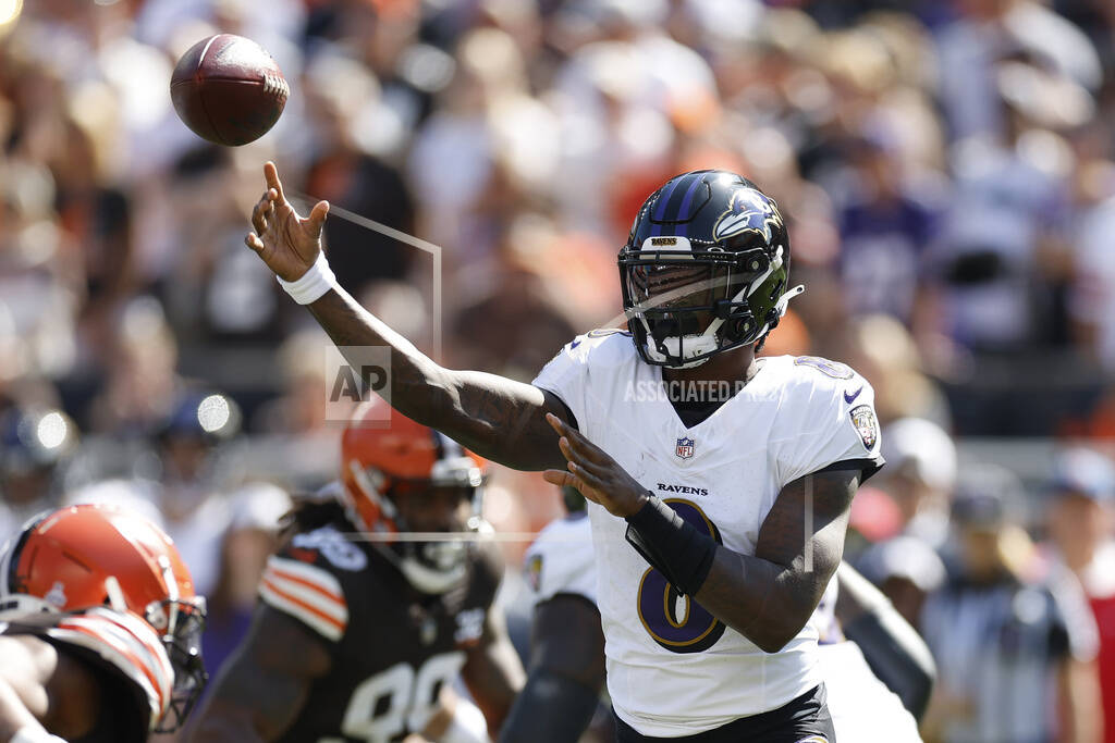 Lamar Jackson accounts for 4 touchdowns in Baltimore's win at